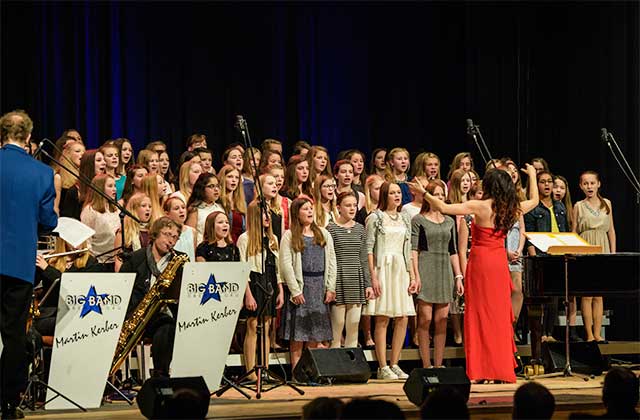 Schulchor maria Stern mit Diana Brüheim